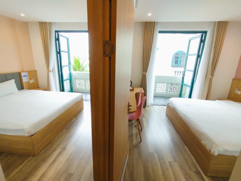 Phòng Gia Đình 2 Giường Cỡ King Có Ban Công